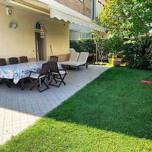 https://medusablu121.emilia-romagnahotels.net