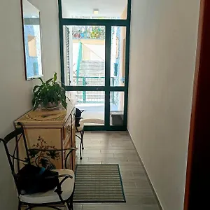 Chez Diego With Ac And Garden , Monterosso al Mare Italy